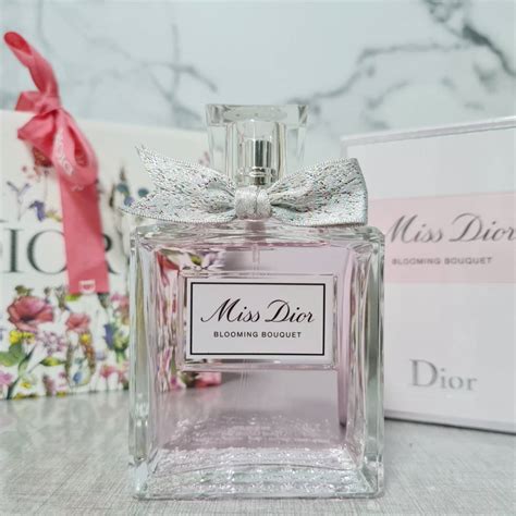 dior bouquet ราคา.